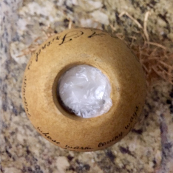 BEAUTIFUL STONEWARE TEALIGHT CANDLE HOLDER - Picture 3 of 9